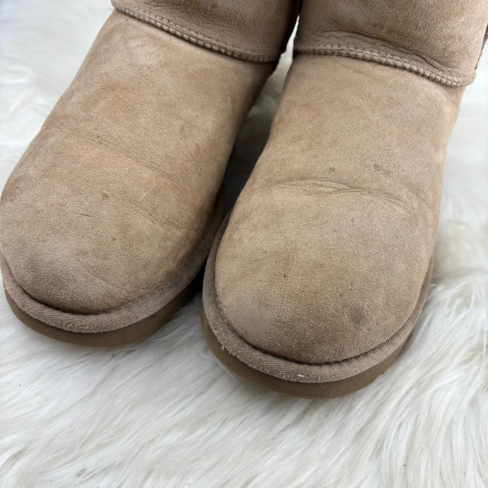 UGG Pull up Chestnut Shearling Winter Boots size 9